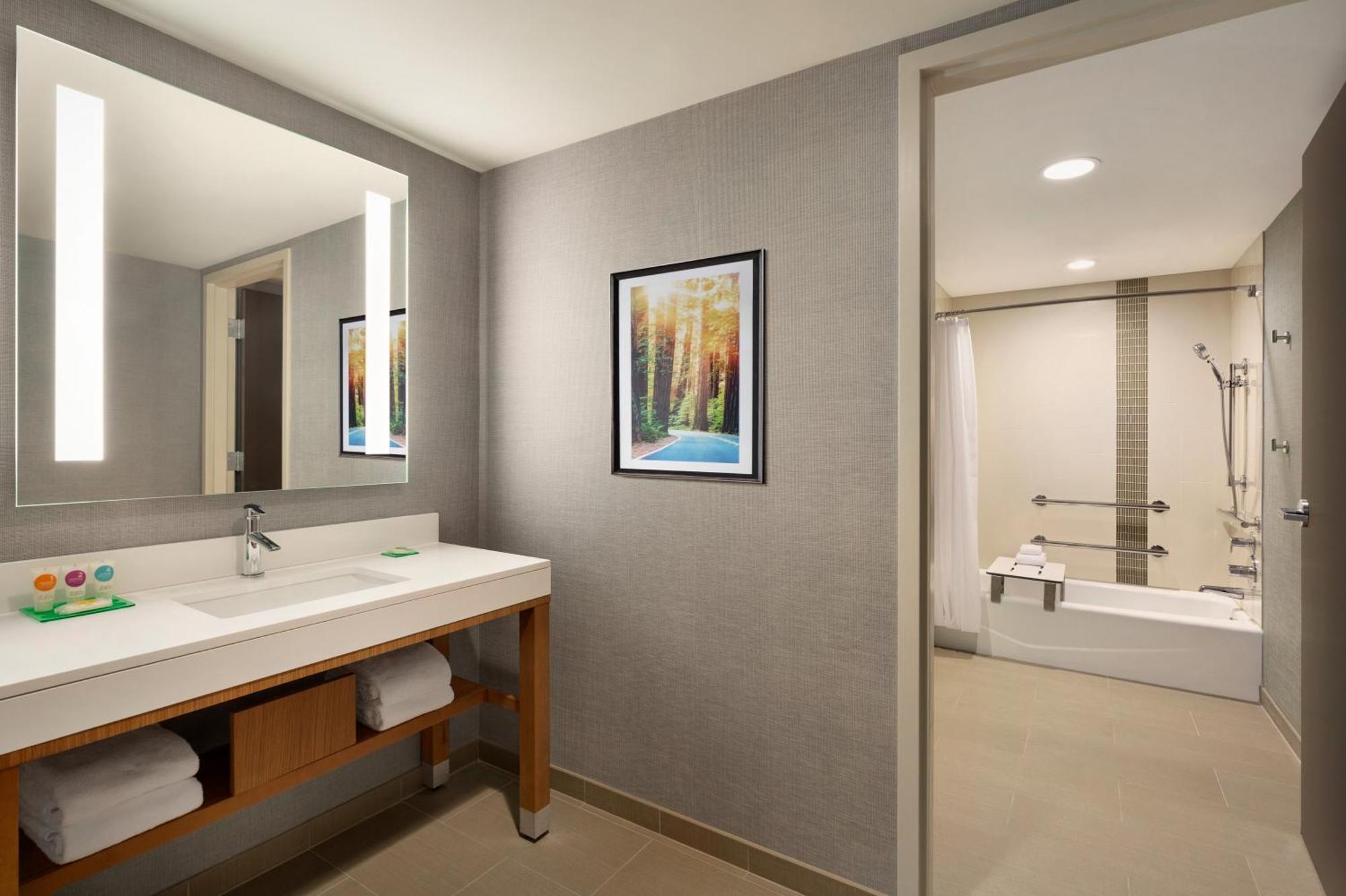 Hyatt Place Vacaville Room photo